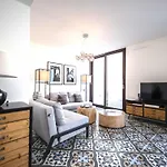 Schickes Und Modernes Maisonette Im Stadtzentrum By Interhome 度假居 *