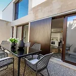 Schickes Und Modernes Maisonette Im Stadtzentrum By Interhome 쎙뜨호뻬