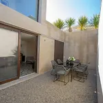 펜션 Schickes Und Modernes Maisonette Im Stadtzentrum By Interhome