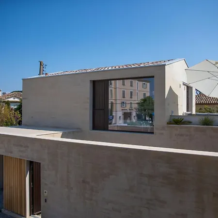 Schickes Und Modernes Maisonette Im Stadtzentrum By Interhome 펜션 *