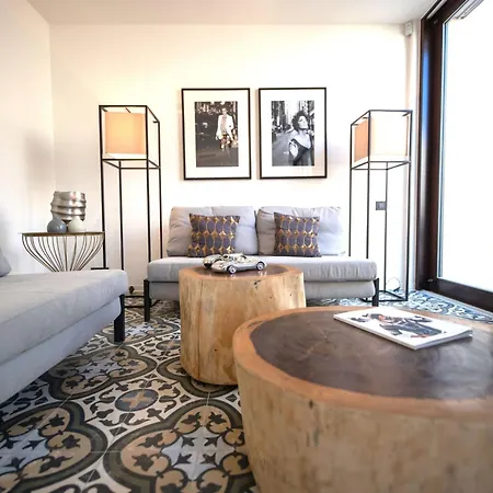 Schickes Und Modernes Maisonette Im Stadtzentrum By Interhome 圣特罗佩