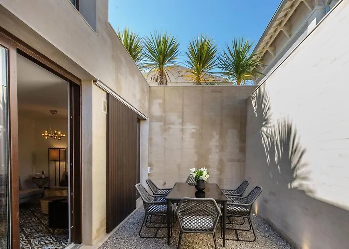 Schickes Und Modernes Maisonette Im Stadtzentrum By Interhome Holiday home *